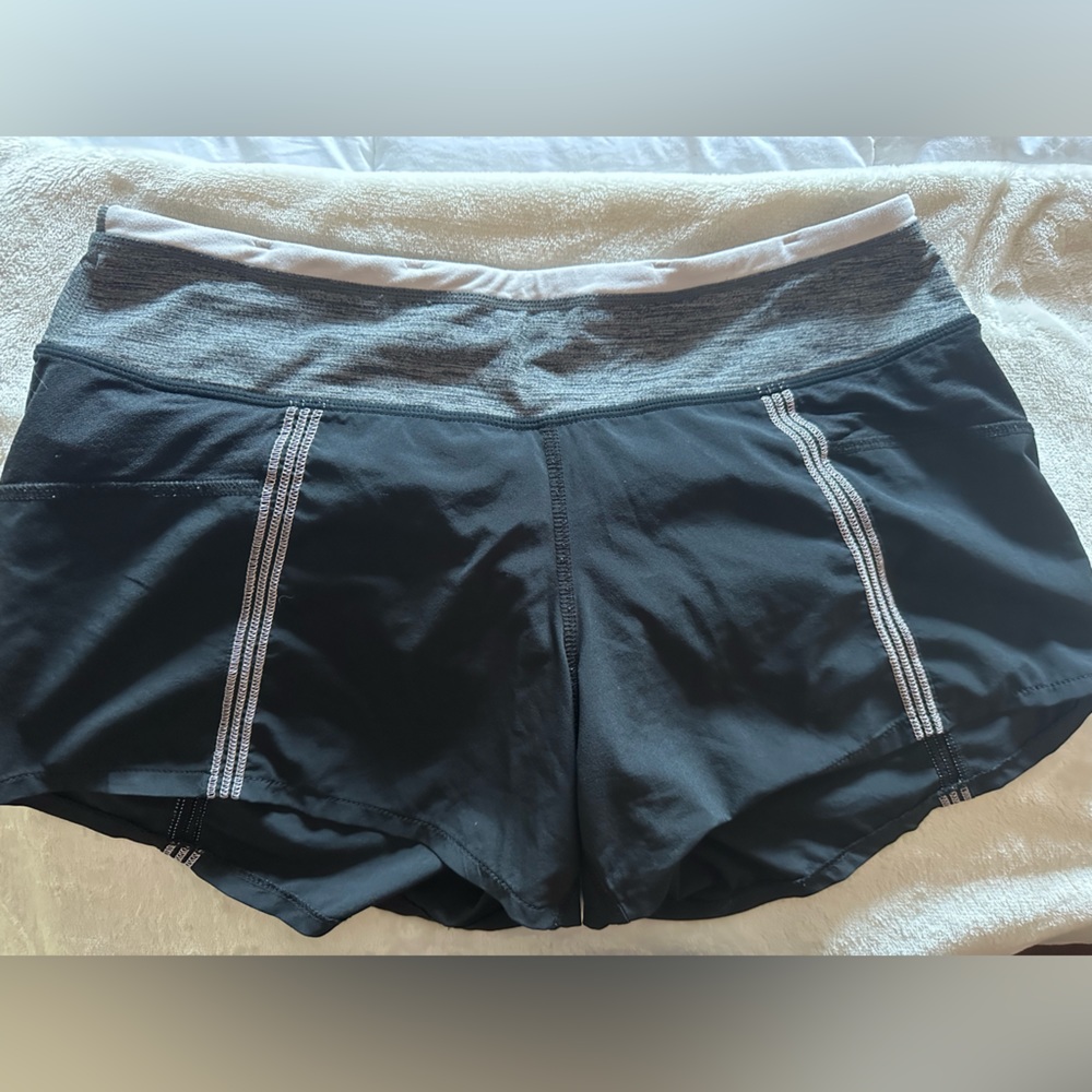 Lululemon workout shorts size 6